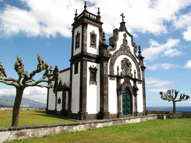 Ermida de Nossa Senhora da Mae | Waldspaziergang.org